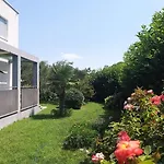 Enelani Apartments