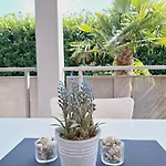 Enelani Apartments Kastela