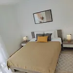 Enelani Apartments Konukevi 3*