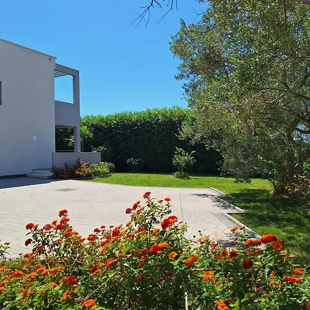 Enelani 3* Kaštela